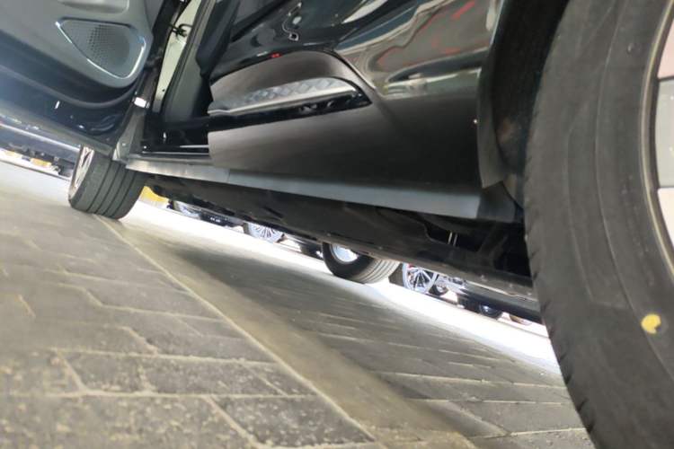Used Hongqi HS3 PHEV 2024 PHEV 115km Jingwei Edition Left Side Sill