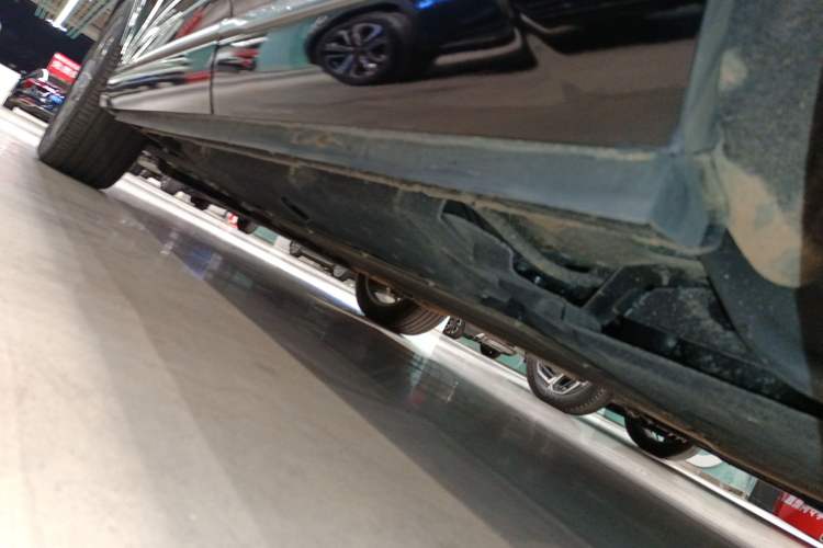 Used Hongqi HS3 PHEV 2024 PHEV 115km Jingwei Edition Left Side Sill