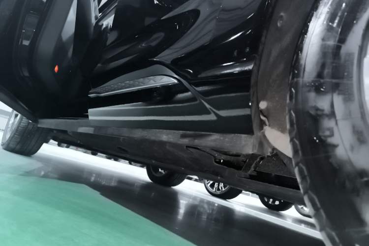 Used Hongqi HS3 PHEV 2024 PHEV 115km Jingwei Edition Left Side Sill