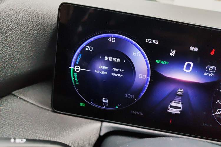 Used Hongqi HS3 PHEV 2024 PHEV 115km Jingwei Edition Odometer Close Up