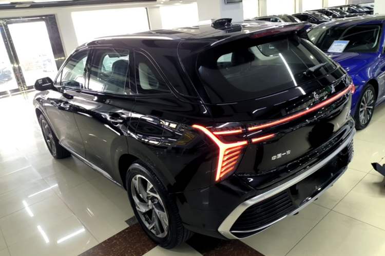 Used Hongqi HS3 PHEV 2024 PHEV 115km Jingwei Edition Rear Left 45 Deg