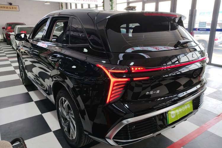 Used Hongqi HS3 PHEV 2024 PHEV 115km Jingwei Edition Rear Left 45 Deg