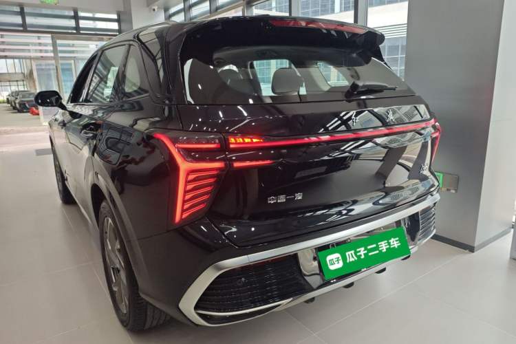 Used Hongqi HS3 PHEV 2024 PHEV 115km Jingwei Edition Rear Left 45 Deg