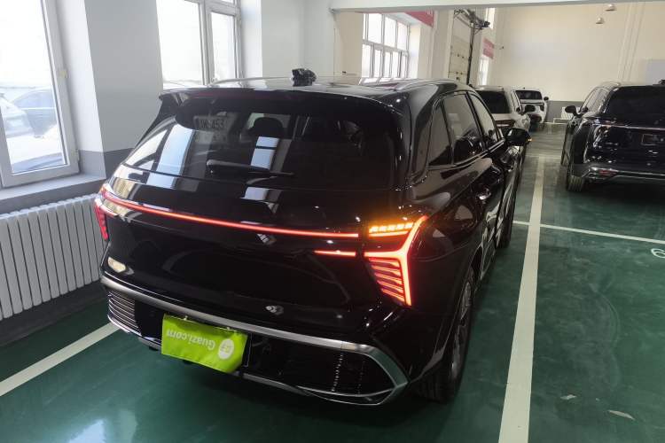 Used Hongqi HS3 PHEV 2024 PHEV 115km Jingwei Edition Rear Right 45 Deg