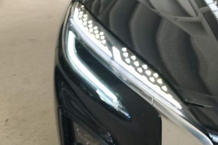 Used Hongqi HS3 PHEV 2024 PHEV 115km Jingwei Edition Right Front Headlight