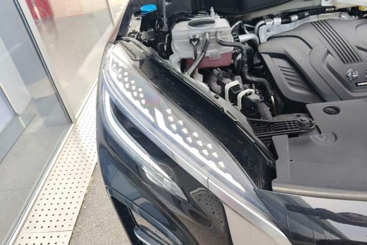 Used Hongqi HS3 PHEV 2024 PHEV 115km Jingwei Edition Right Front Headlight