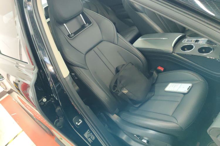Used Hongqi HS3 PHEV 2024 PHEV 115km Jingwei Edition Right Front Seat