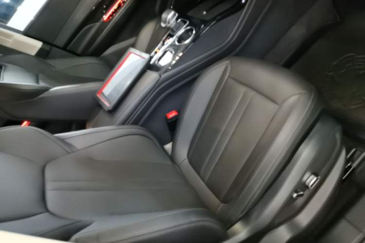 Used Hongqi HS3 PHEV 2024 PHEV 115km Jingwei Edition Right Front Seat