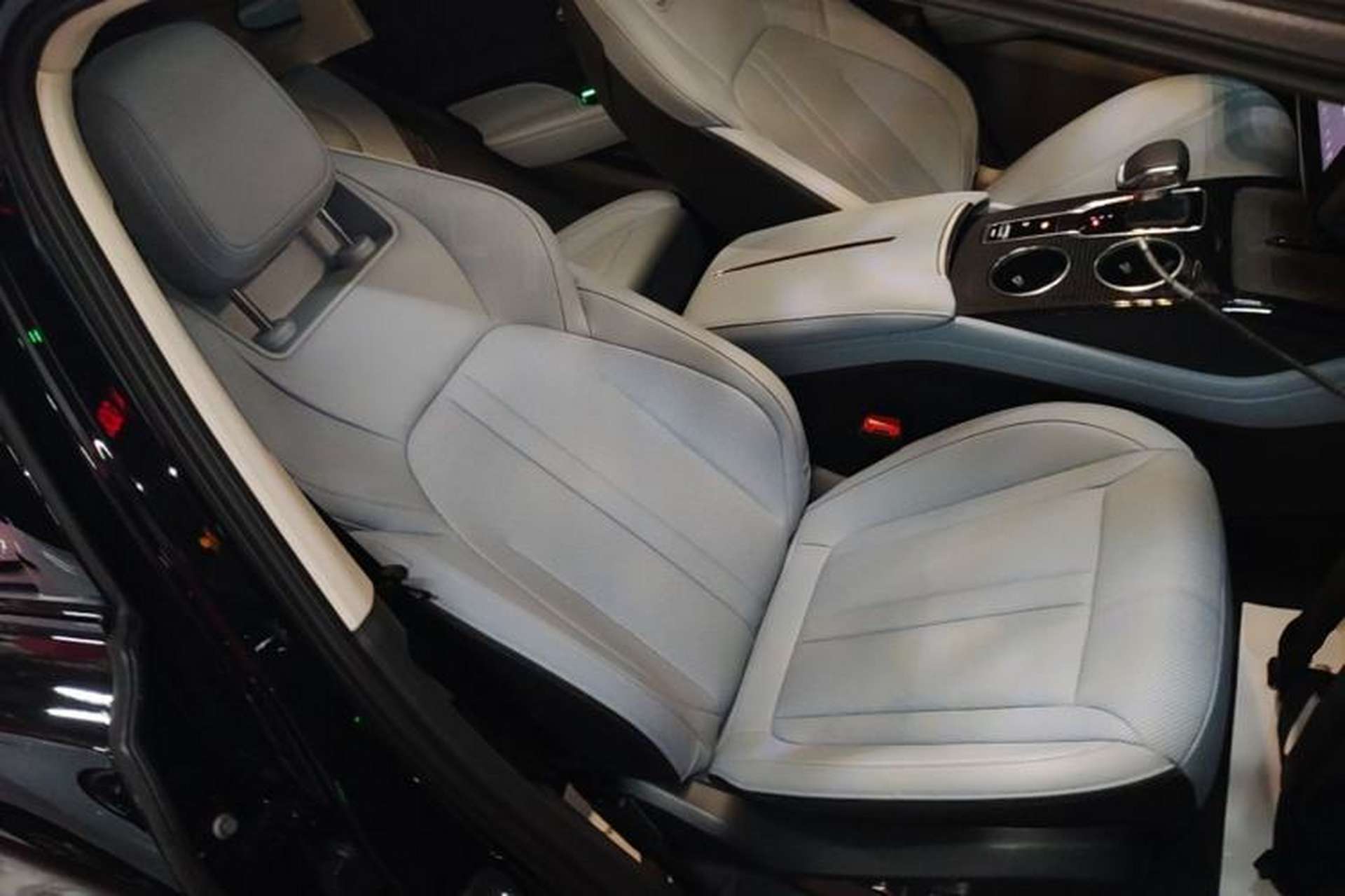 Used Hongqi HS3 PHEV 2024 PHEV 115km Jingwei Edition Right Front Seat