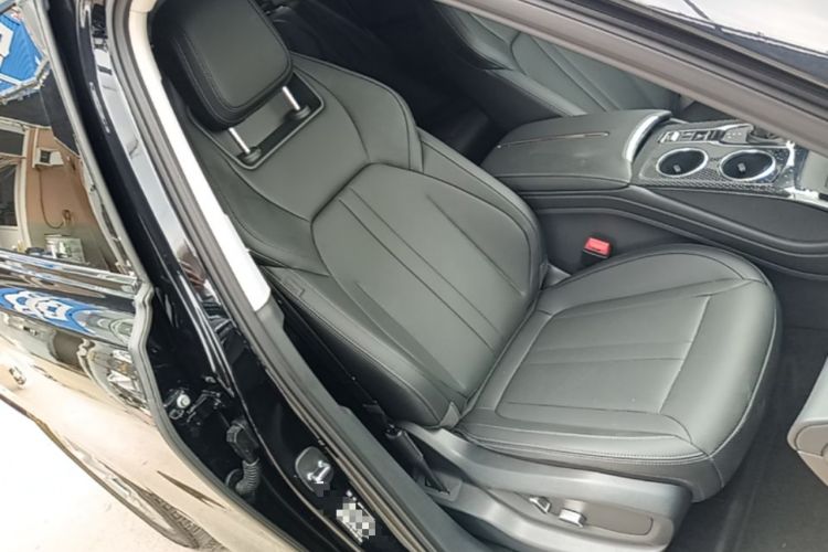 Used Hongqi HS3 PHEV 2024 PHEV 115km Jingwei Edition Right Front Seat