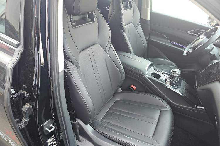 Used Hongqi HS3 PHEV 2024 PHEV 115km Jingwei Edition Right Front Seat