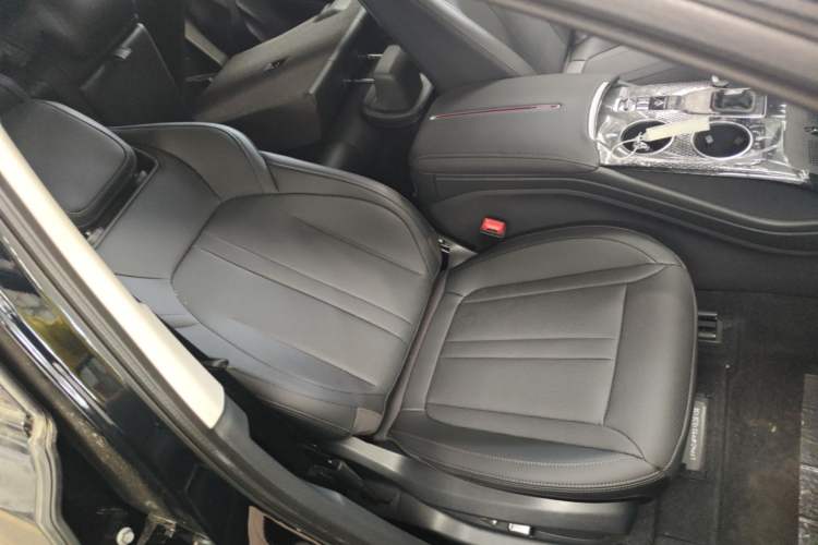Used Hongqi HS3 PHEV 2024 PHEV 115km Jingwei Edition Right Front Seat