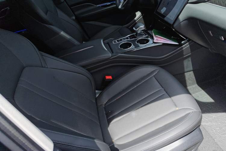 Used Hongqi HS3 PHEV 2024 PHEV 115km Jingwei Edition Right Front Seat