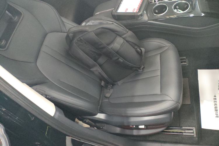 Used Hongqi HS3 PHEV 2024 PHEV 115km Jingwei Edition Right Front Seat