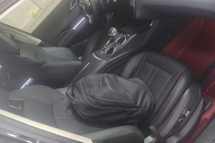 Used Hongqi HS3 PHEV 2024 PHEV 115km Jingwei Edition Right Front Seat