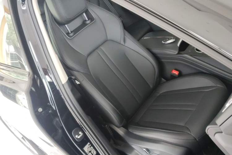 Used Hongqi HS3 PHEV 2024 PHEV 115km Jingwei Edition Right Front Seat