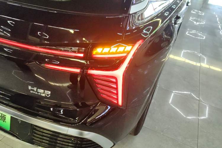 Used Hongqi HS3 PHEV 2024 PHEV 115km Jingwei Edition Right Rear Taillight