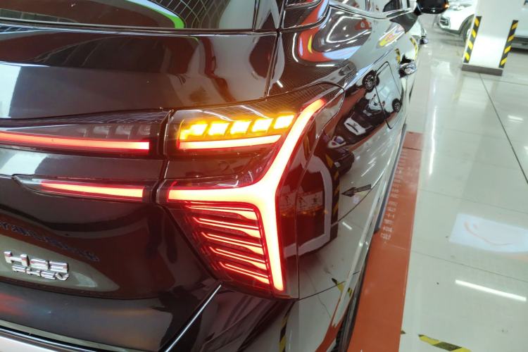Used Hongqi HS3 PHEV 2024 PHEV 115km Jingwei Edition Right Rear Taillight