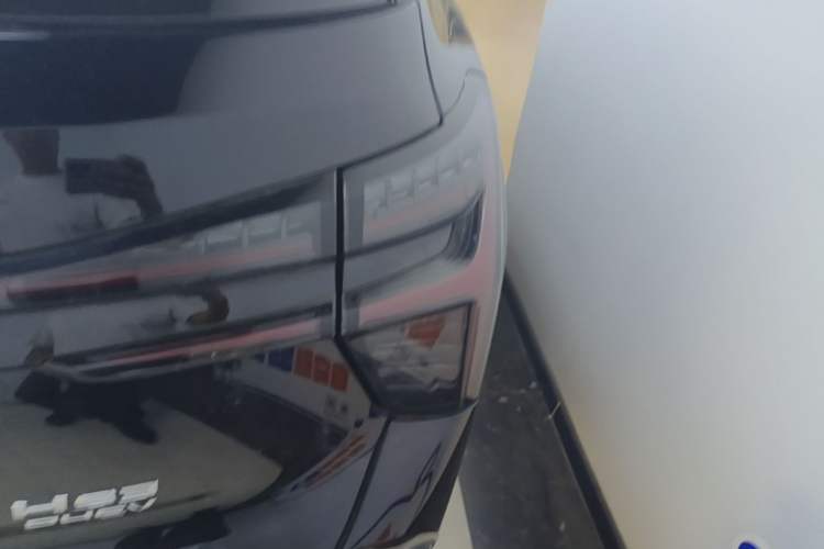 Used Hongqi HS3 PHEV 2024 PHEV 115km Jingwei Edition Right Rear Taillight