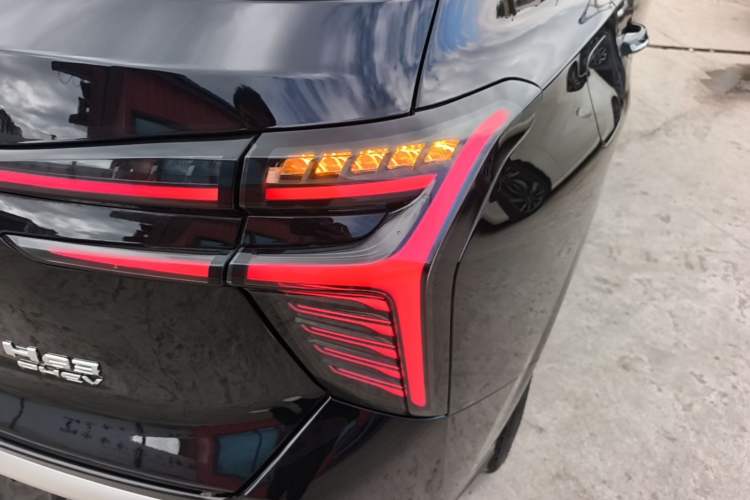 Used Hongqi HS3 PHEV 2024 PHEV 115km Jingwei Edition Right Rear Taillight