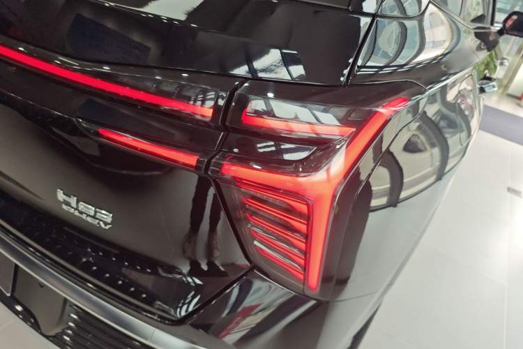 Used Hongqi HS3 PHEV 2024 PHEV 115km Jingwei Edition Right Rear Taillight