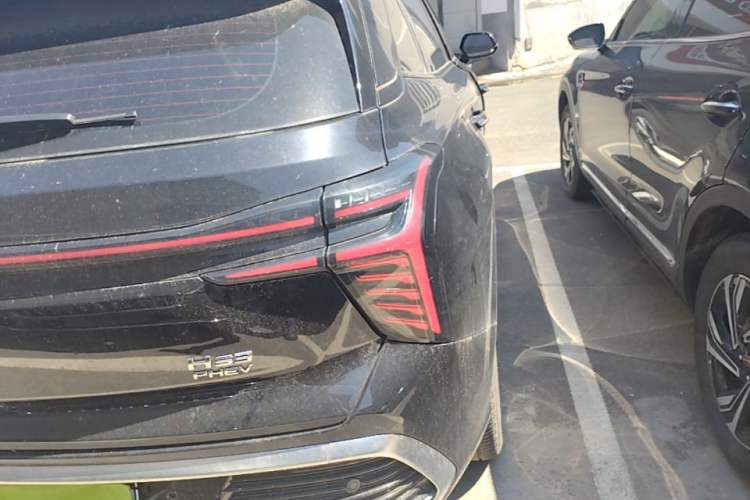 Used Hongqi HS3 PHEV 2024 PHEV 115km Jingwei Edition Right Rear Taillight