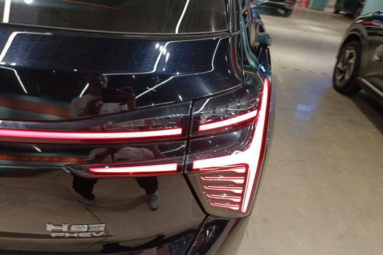 Used Hongqi HS3 PHEV 2024 PHEV 115km Jingwei Edition Right Rear Taillight