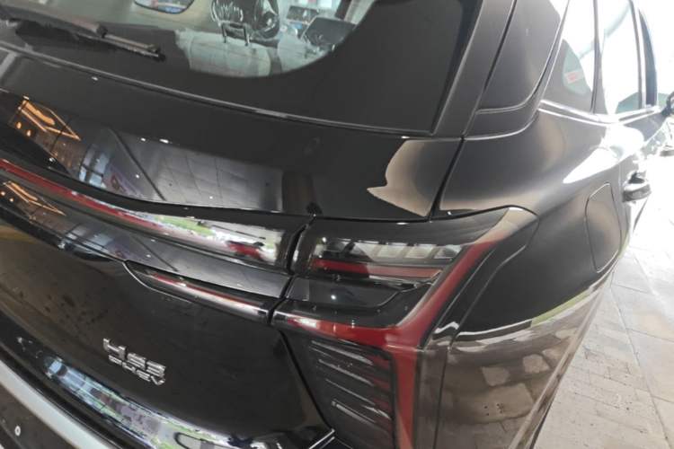 Used Hongqi HS3 PHEV 2024 PHEV 115km Jingwei Edition Right Rear Taillight