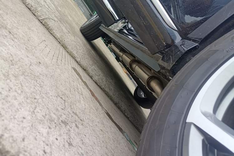 Used Hongqi HS3 PHEV 2024 PHEV 115km Jingwei Edition Right Side Sill