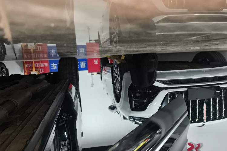 Used Hongqi HS3 PHEV 2024 PHEV 115km Jingwei Edition Right Side Sill