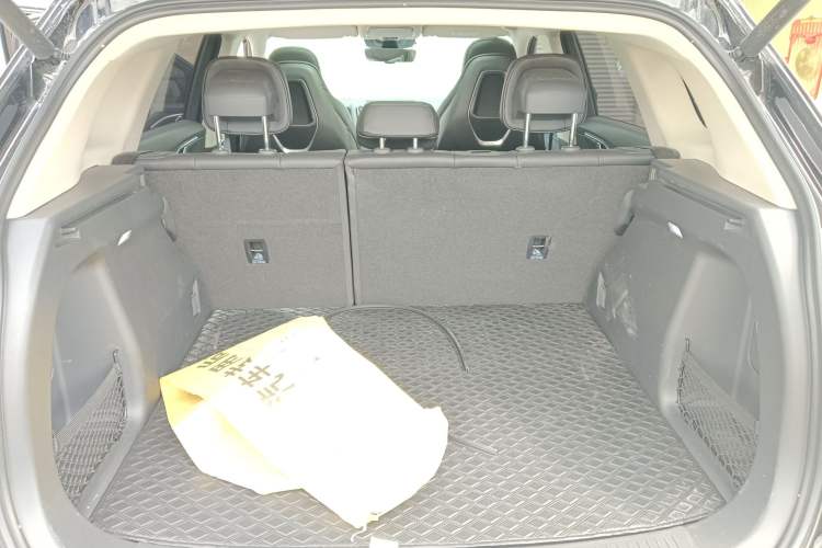 Used Hongqi HS3 PHEV 2024 PHEV 115km Jingwei Edition Trunk