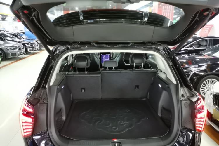 Used Hongqi HS3 PHEV 2024 PHEV 115km Jingwei Edition Trunk