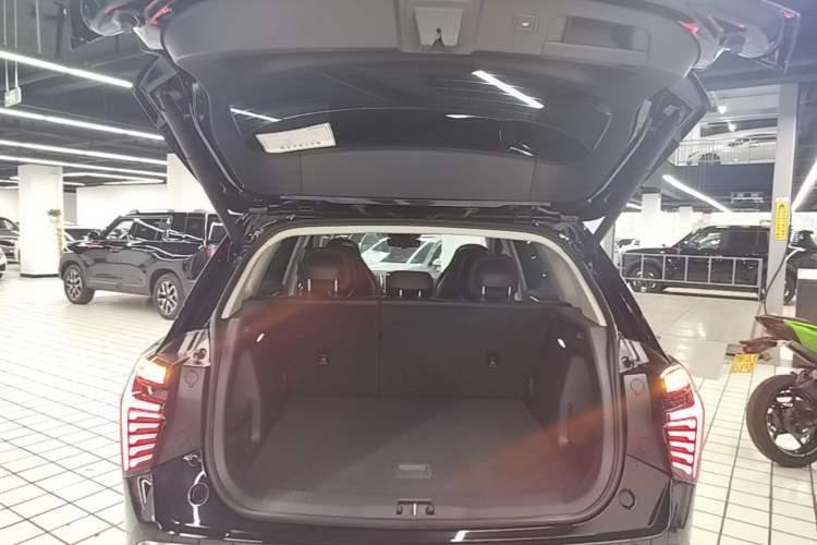 Used Hongqi HS3 PHEV 2024 PHEV 115km Jingwei Edition Trunk