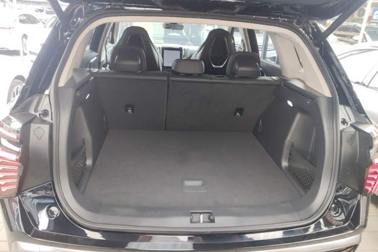 Used Hongqi HS3 PHEV 2024 PHEV 115km Jingwei Edition Trunk