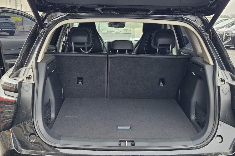 Used Hongqi HS3 PHEV 2024 PHEV 115km Jingwei Edition Trunk