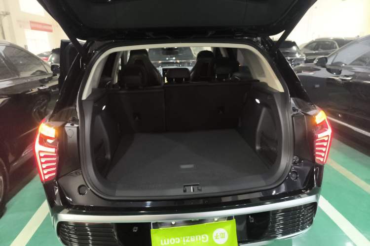 Used Hongqi HS3 PHEV 2024 PHEV 115km Jingwei Edition Trunk