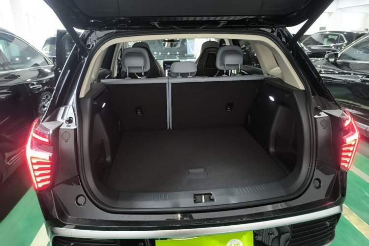 Used Hongqi HS3 PHEV 2024 PHEV 115km Jingwei Edition Trunk