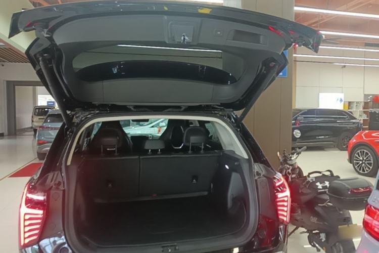Used Hongqi HS3 PHEV 2024 PHEV 115km Jingwei Edition Trunk