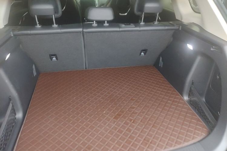 Used Hongqi HS3 PHEV 2024 PHEV 115km Jingwei Edition Trunk