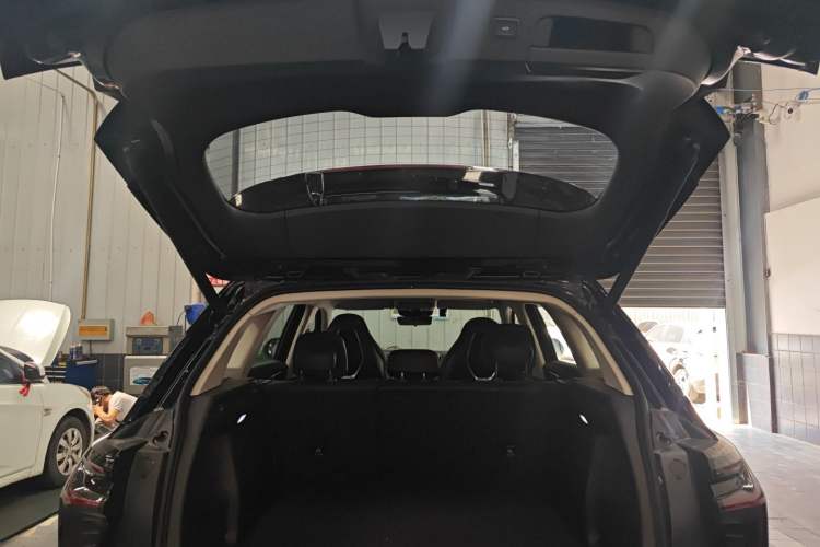 Used Hongqi HS3 PHEV 2024 PHEV 115km Jingwei Edition Trunk