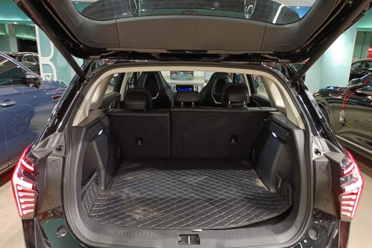 Used Hongqi HS3 PHEV 2024 PHEV 115km Jingwei Edition Trunk