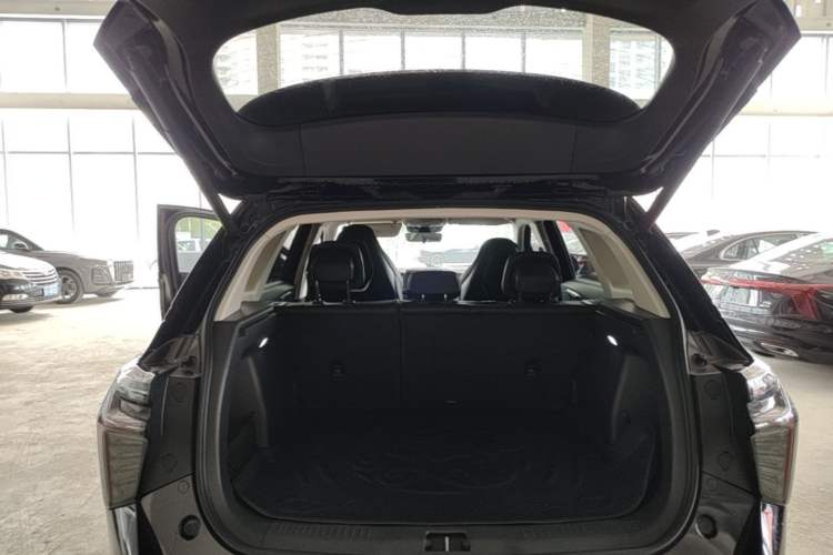 Used Hongqi HS3 PHEV 2024 PHEV 115km Jingwei Edition Trunk