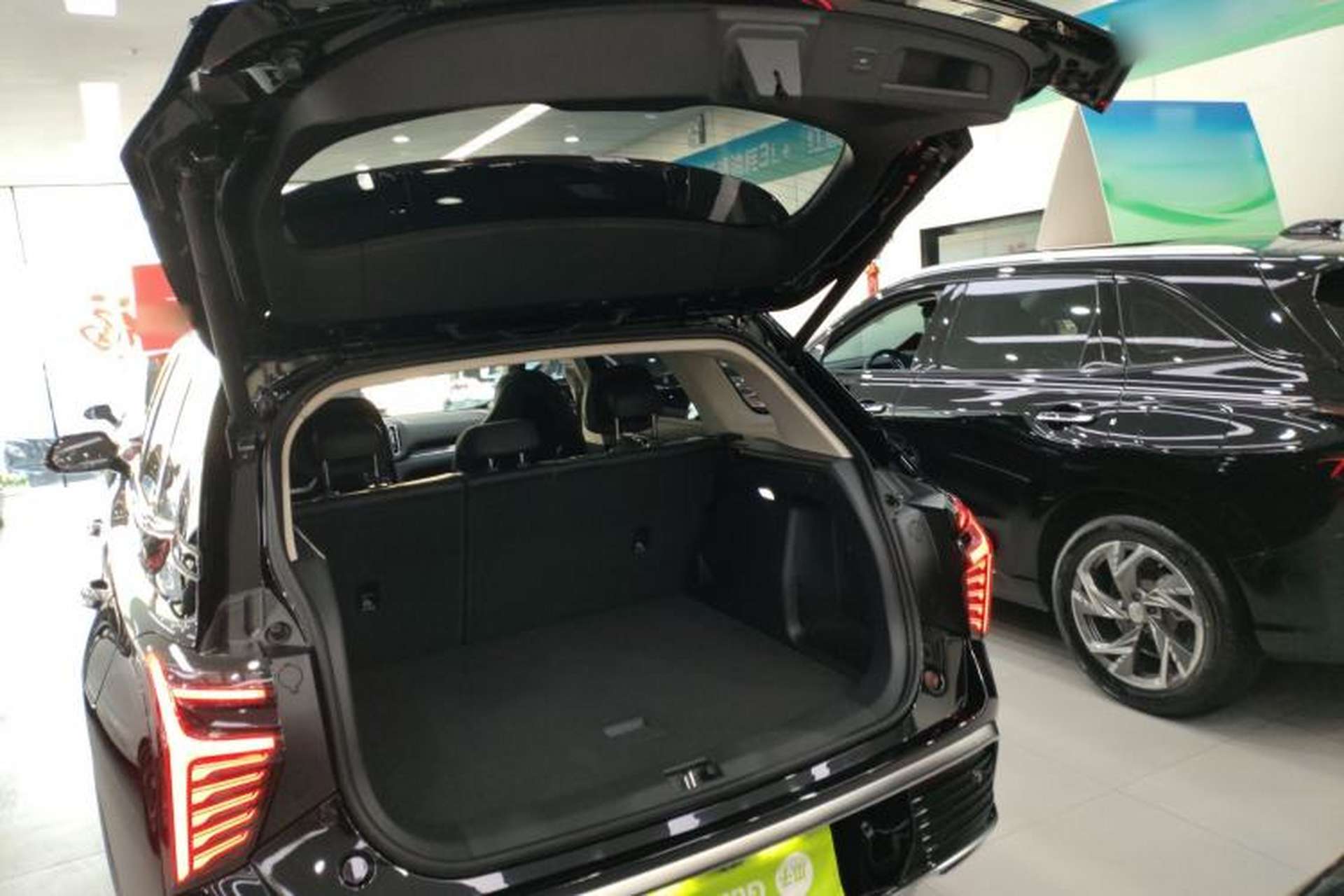 Used Hongqi HS3 PHEV 2024 PHEV 115km Jingwei Edition Trunk