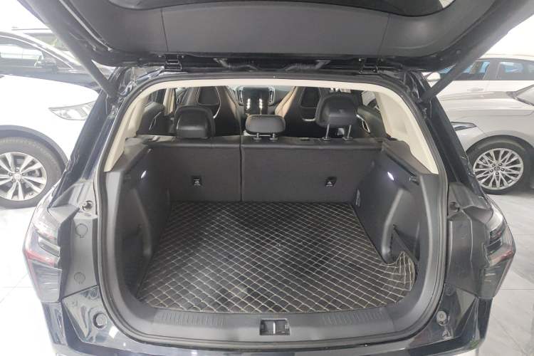Used Hongqi HS3 PHEV 2024 PHEV 115km Jingwei Edition Trunk