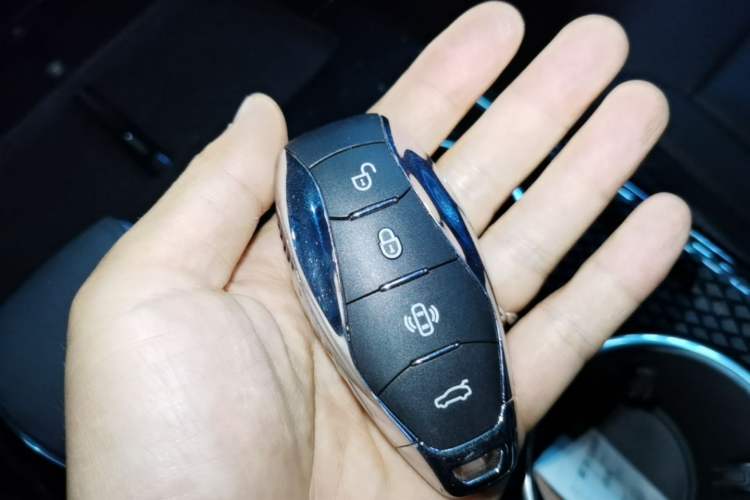 Used Hongqi HS3 PHEV 2024 PHEV 115km Jingwei Edition Vehicle Key