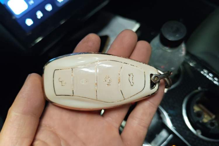 Used Hongqi HS3 PHEV 2024 PHEV 115km Jingwei Edition Vehicle Key