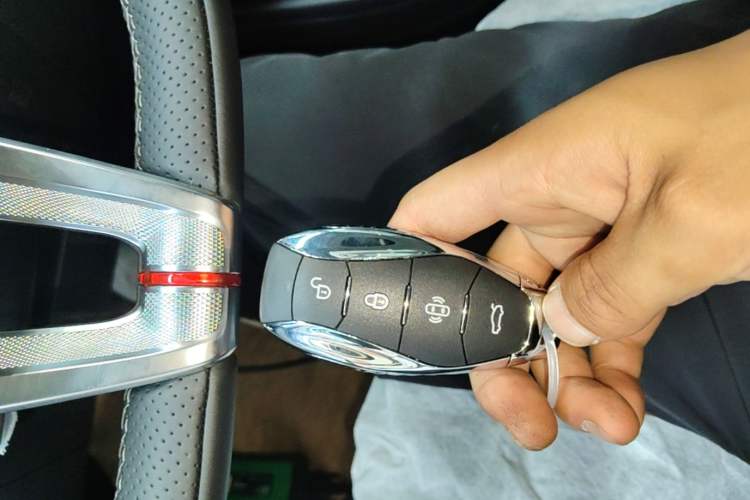 Used Hongqi HS3 PHEV 2024 PHEV 115km Jingwei Edition Vehicle Key