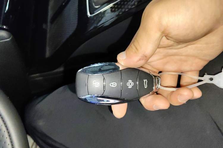 Used Hongqi HS3 PHEV 2024 PHEV 115km Jingwei Edition Vehicle Key