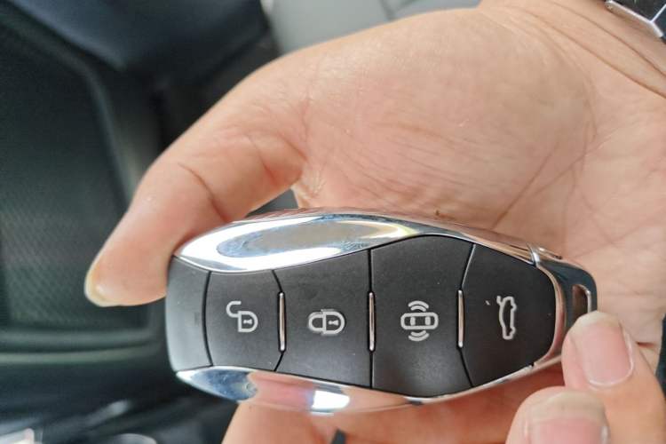 Used Hongqi HS3 PHEV 2024 PHEV 115km Jingwei Edition Vehicle Key
