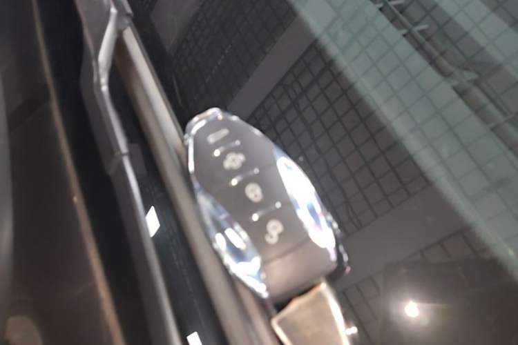 Used Hongqi HS3 PHEV 2024 PHEV 115km Jingwei Edition Vehicle Key